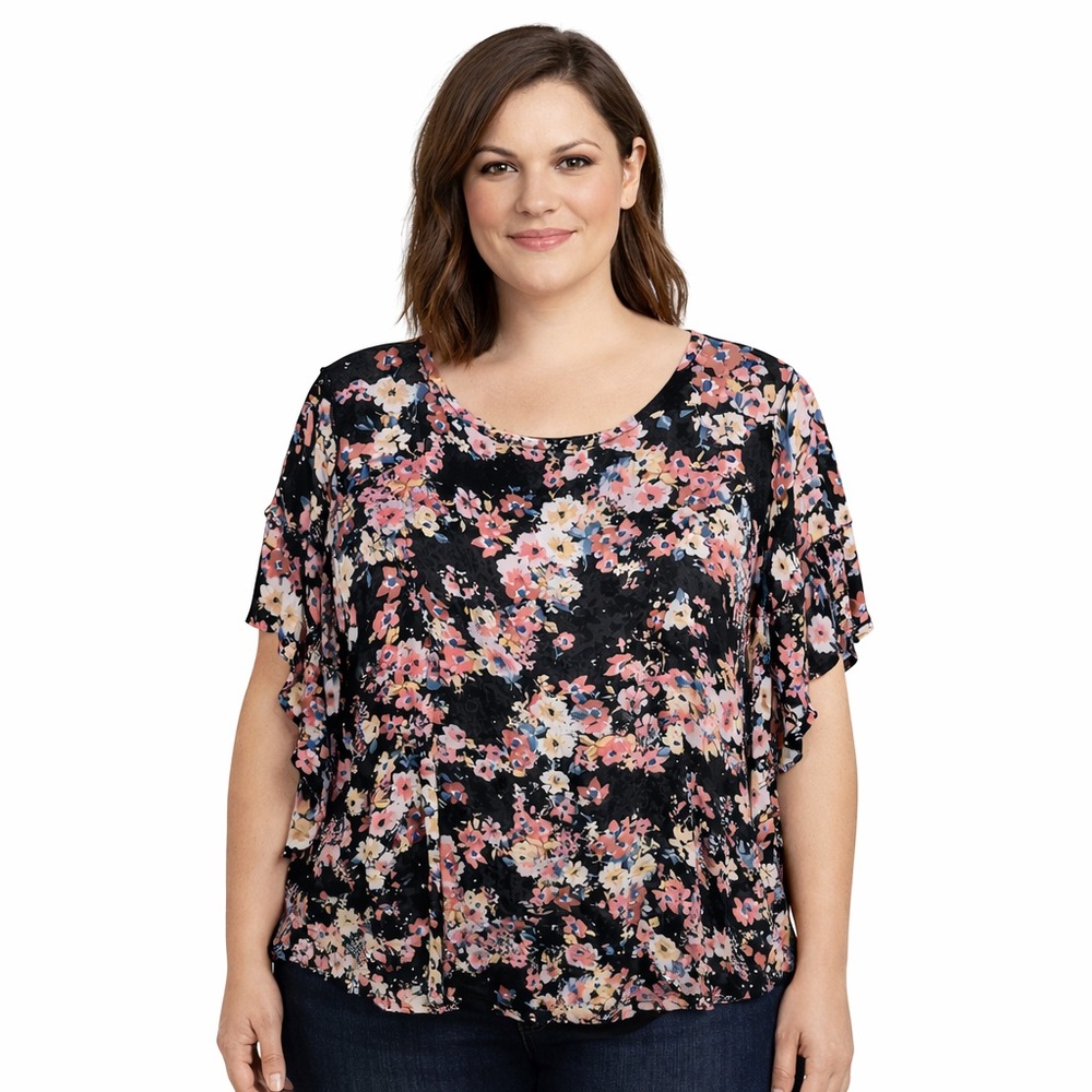 Maurice’s Chic Floral Blouse with a keyhole detail in the back. EUC.